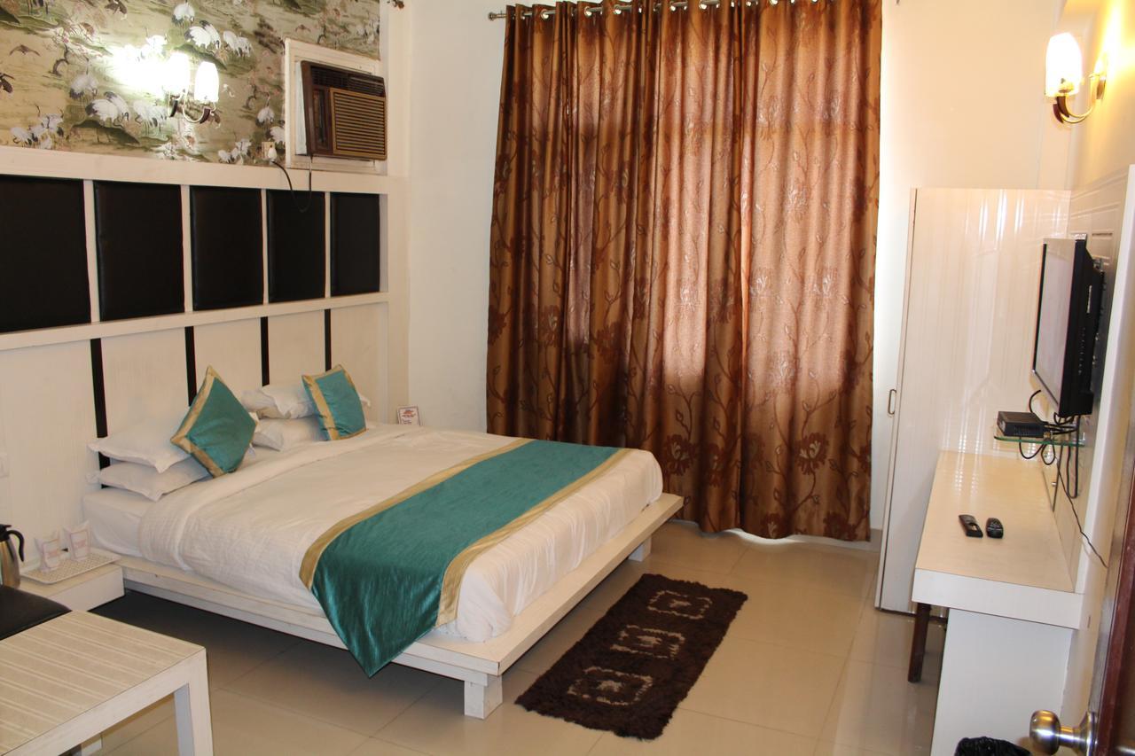 Hotel Mount View Katra  Luaran gambar