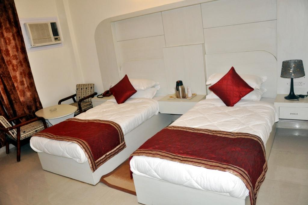 Hotel Mount View Katra  Luaran gambar
