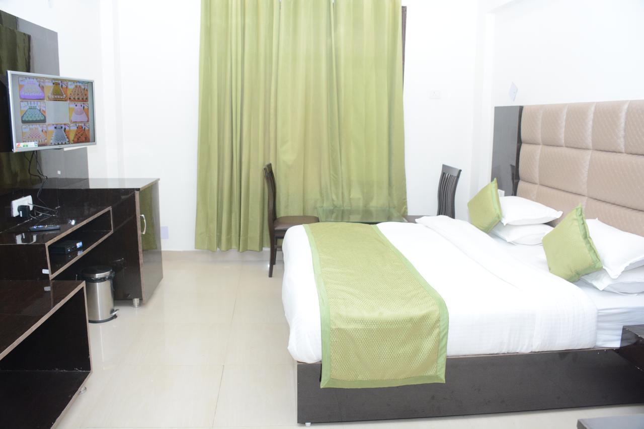 Hotel Mount View Katra  Luaran gambar