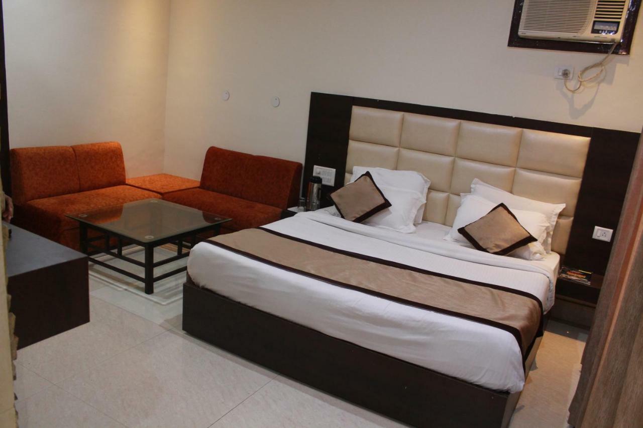 Hotel Mount View Katra  Luaran gambar