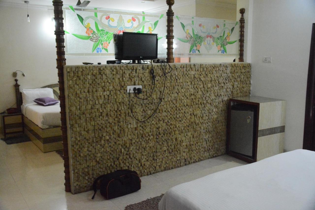 Hotel Mount View Katra  Luaran gambar